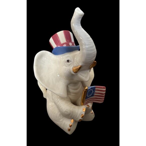 Lenox Classics AMERICAS ELEPHANT Patriotic America Flag 5" Figurine - Picture 1 of 10